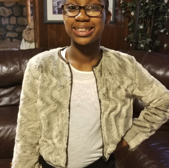 Sale! Faux Fur Jacket - Picture 4 of 7